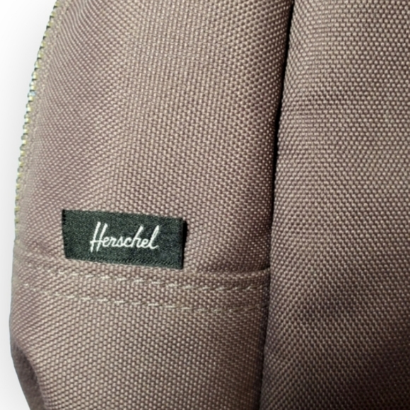 HERSCHEL SUPPLY CO settlement backpack - Picture 9 of 10
